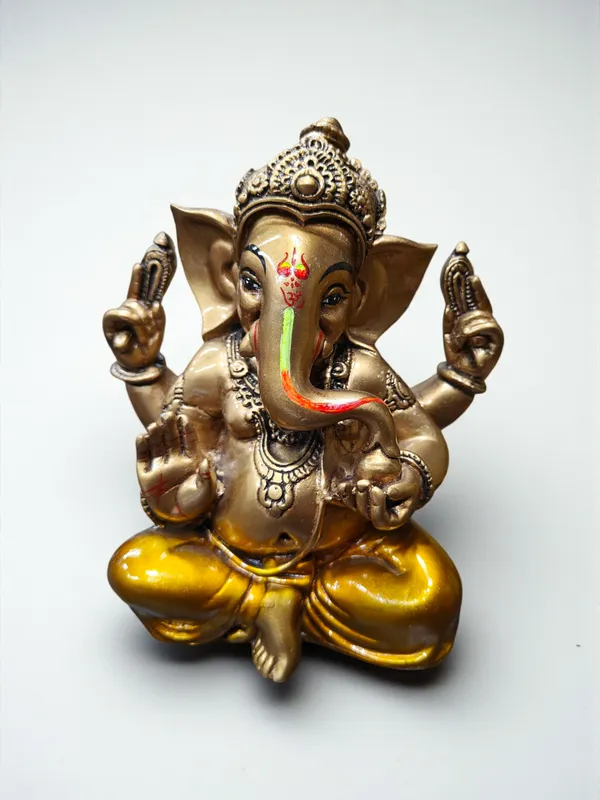 Gold_Fiber_Poly_Resin_Premium_Ganesha_Idol