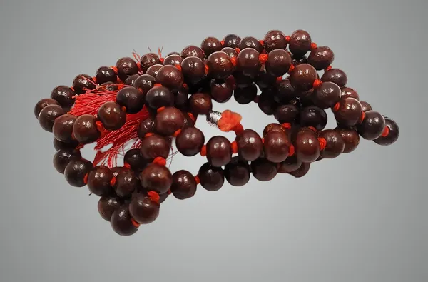 Red_Natural_Sandalwood_Prayer_Mala,_108+1_Beads_With_Red_Tassel,_Mala_For_Jaap