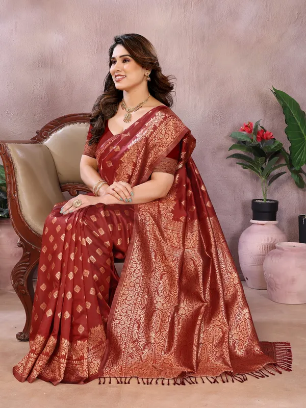 Luxury_in_Every_Thread_Jacquard_Sarees_&_Blouse_Pieces