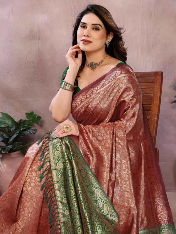 Luxury_in_Every_Thread_Jacquard_Sarees_&_Blouse_Pieces