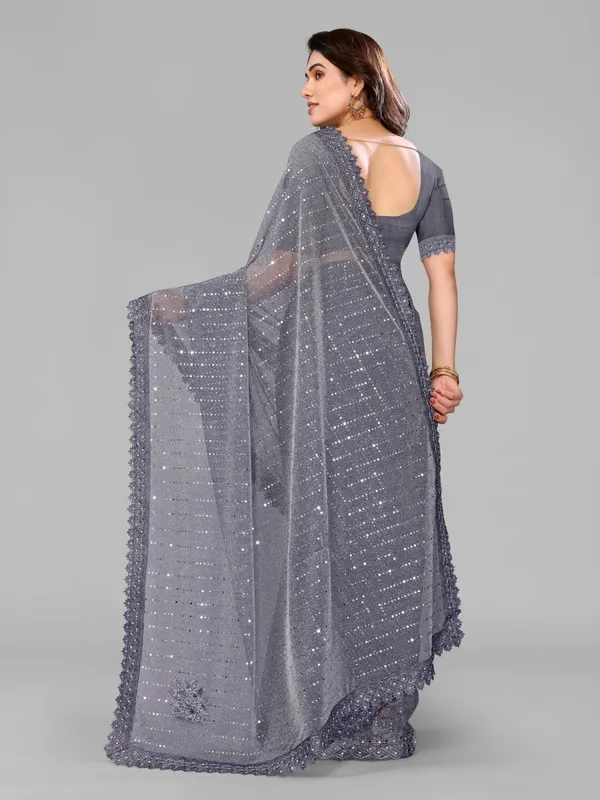 Mirror_Majesty:_Zari_Fabric_Saree_with_Chemical_Lace_Detailing