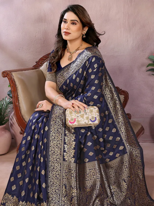 Luxury_in_Every_Thread_Jacquard_Sarees_&_Blouse_Pieces