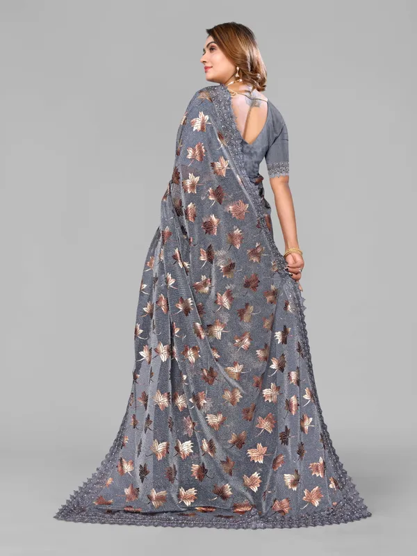 Foil_Work_Saree_in_Rich_Zari_Fabric_with_Intricate_Chemical_Lace