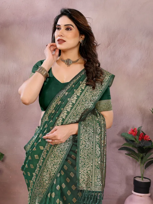 Luxury_in_Every_Thread_Jacquard_Sarees_&_Blouse_Pieces