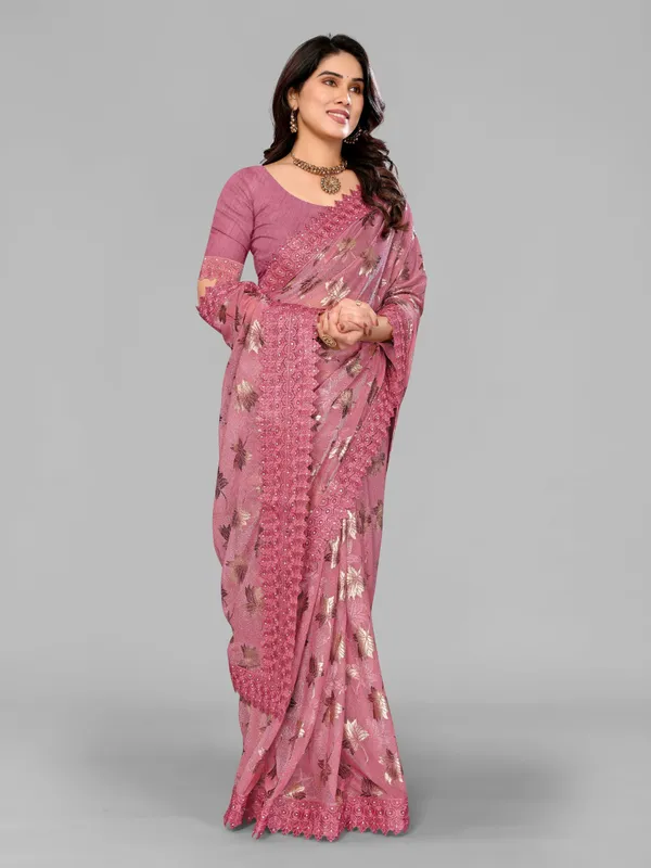 Foil_Work_Saree_in_Rich_Zari_Fabric_with_Intricate_Chemical_Lace