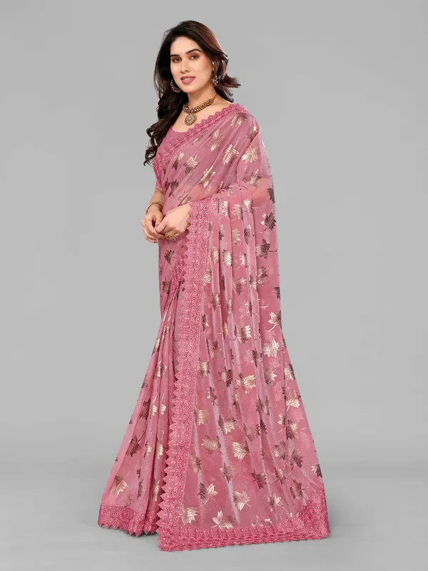 Foil_Work_Saree_in_Rich_Zari_Fabric_with_Intricate_Chemical_Lace
