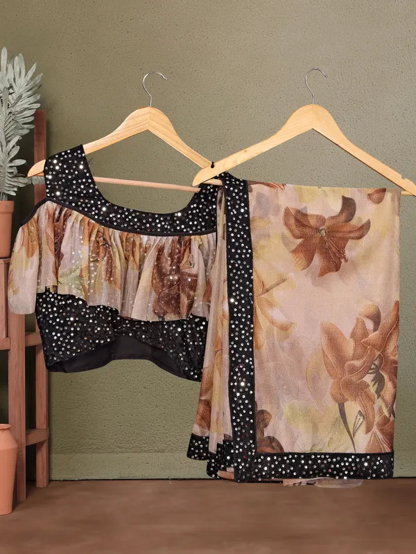 Trendy_Lycra_Print_Saree_for_Effortless_Eleganc.