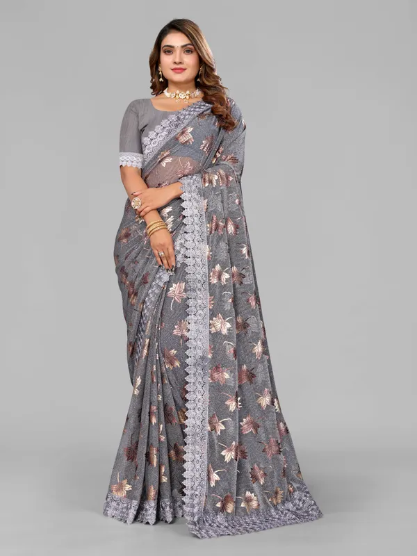 Foil_Work_Saree_in_Rich_Zari_Fabric_with_Intricate_Chemical_Lace