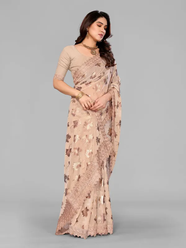 Foil_Work_Saree_in_Rich_Zari_Fabric_with_Intricate_Chemical_Lace
