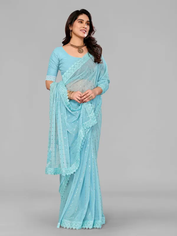 Mirror_Majesty:_Zari_Fabric_Saree_with_Chemical_Lace_Detailing