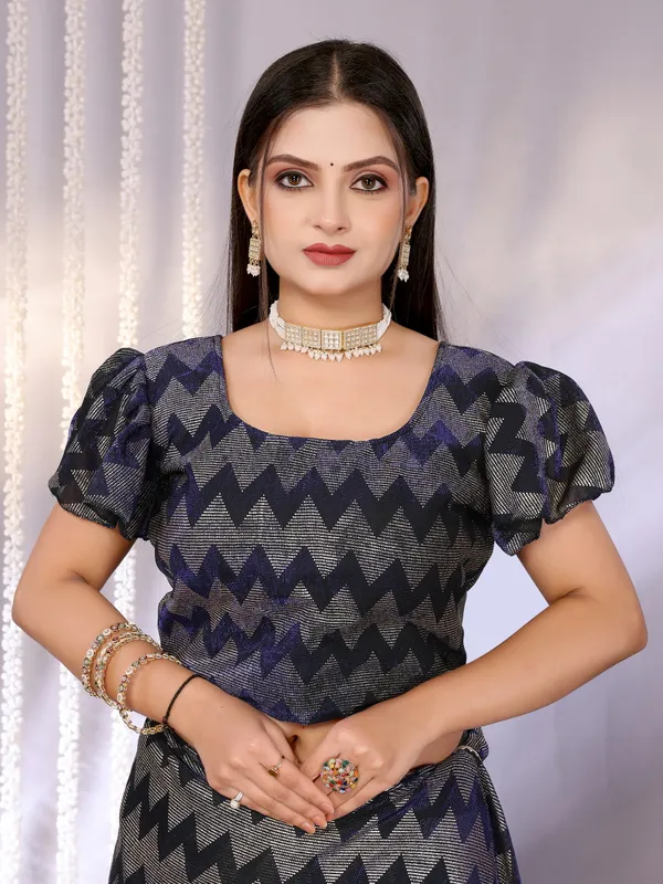 Metallic_Two-Tone_Fabric_Saree_with_Stitched_Blouse