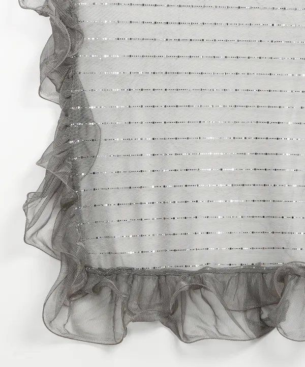 Starlight_Ruffle:_Chic_Saree_in_Moonlight_Crush_Weave