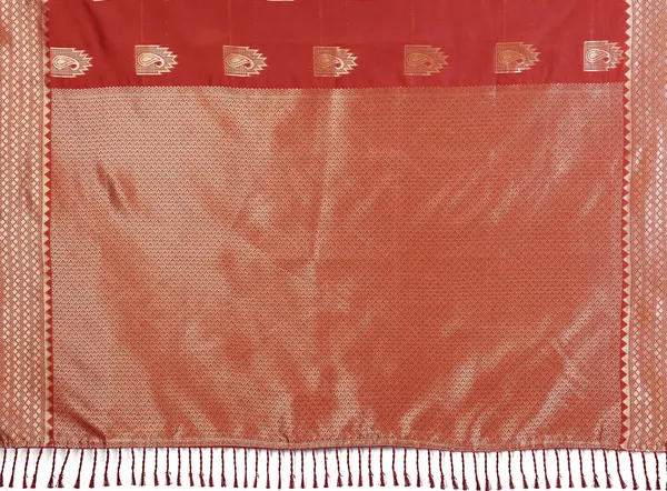 Luxury_in_Every_Thread_Jacquard_Sarees_&_Blouse_Pieces