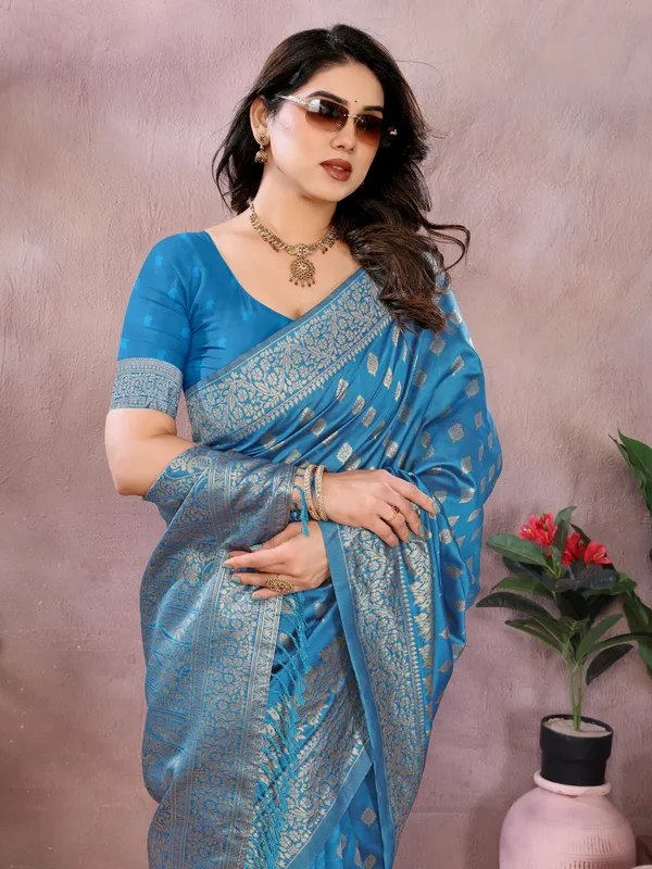 Luxury_in_Every_Thread_Jacquard_Sarees_&_Blouse_Pieces