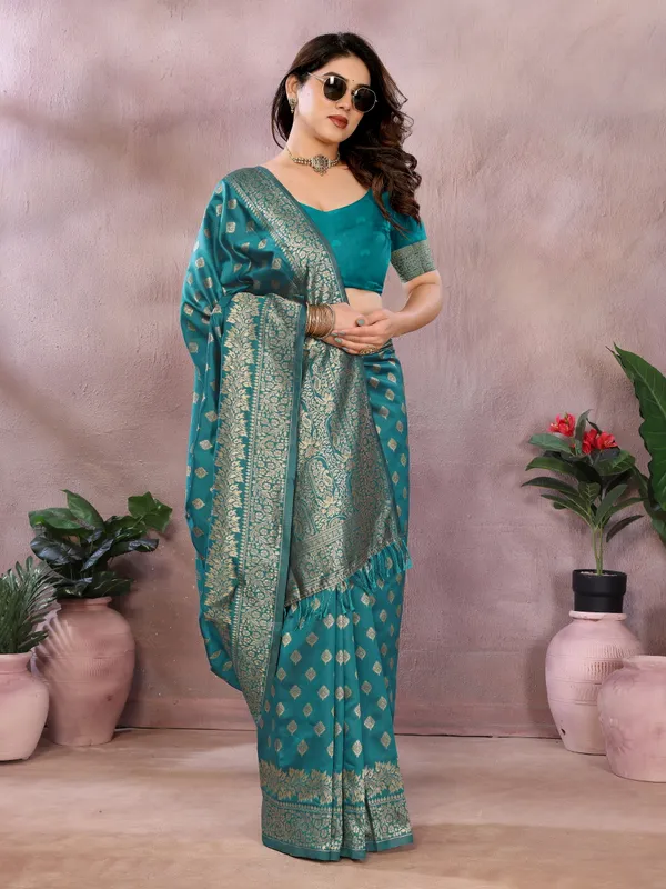 Luxury_in_Every_Thread_Jacquard_Sarees_&_Blouse_Pieces