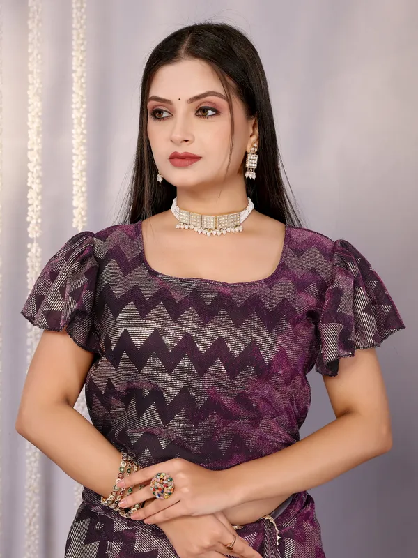 Metallic_Two-Tone_Fabric_Saree_with_Stitched_Blouse
