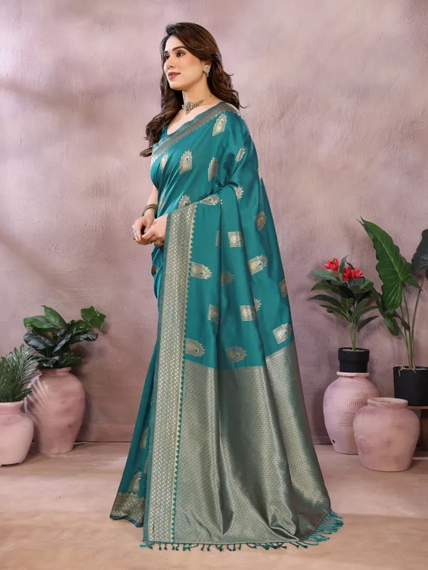 Luxury_in_Every_Thread_Jacquard_Sarees_&_Blouse_Pieces