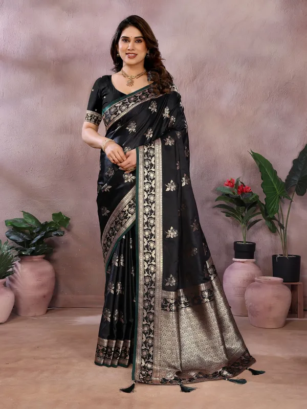 Luxury_in_Every_Thread_Jacquard_Sarees_&_Blouse_Pieces
