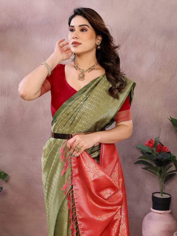 Luxury_in_Every_Thread_Jacquard_Sarees_&_Blouse_Pieces