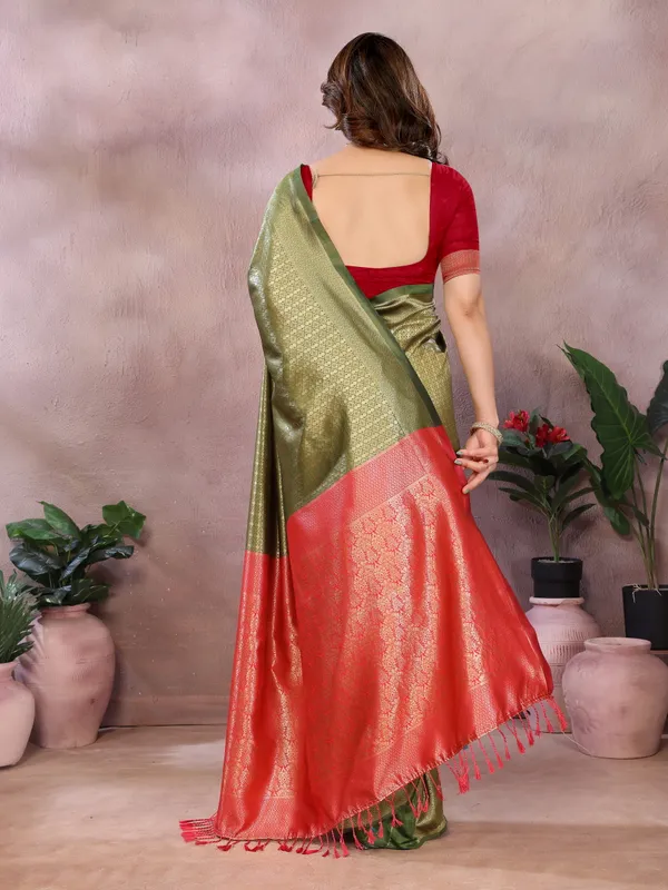 Luxury_in_Every_Thread_Jacquard_Sarees_&_Blouse_Pieces