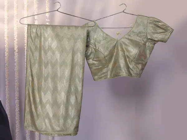 Subtle_Spark_Soft_Touch_Foil_Printed_Saree_With_Blouse_Piece