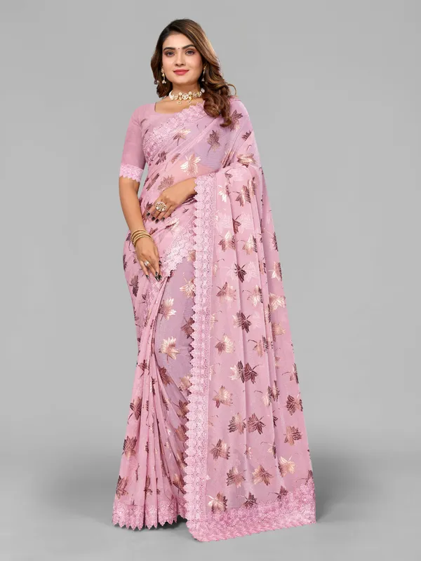 Foil_Work_Saree_in_Rich_Zari_Fabric_with_Intricate_Chemical_Lace