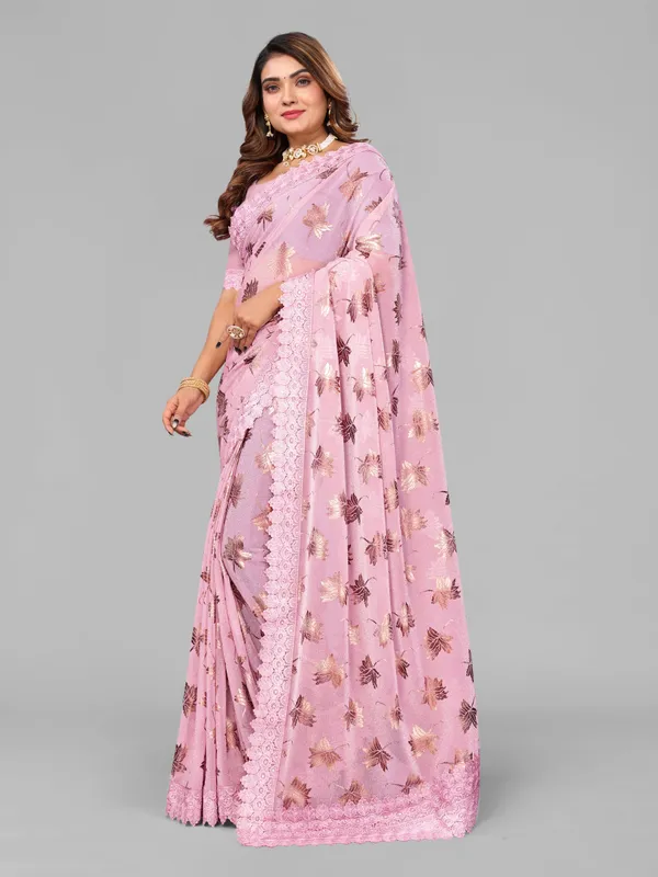 Foil_Work_Saree_in_Rich_Zari_Fabric_with_Intricate_Chemical_Lace