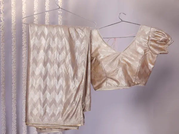 Subtle_Spark_Soft_Touch_Foil_Printed_Saree_With_Blouse_Piece