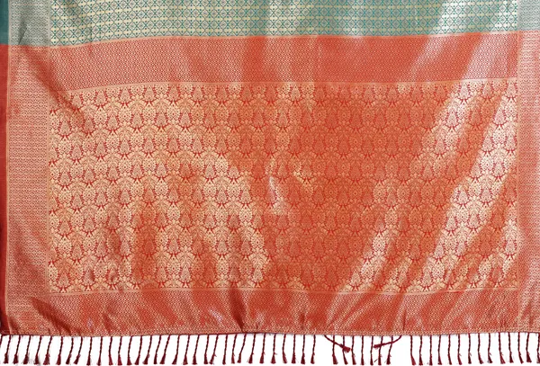 Luxury_in_Every_Thread_Jacquard_Sarees_&_Blouse_Pieces