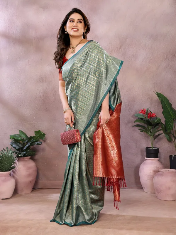Luxury_in_Every_Thread_Jacquard_Sarees_&_Blouse_Pieces