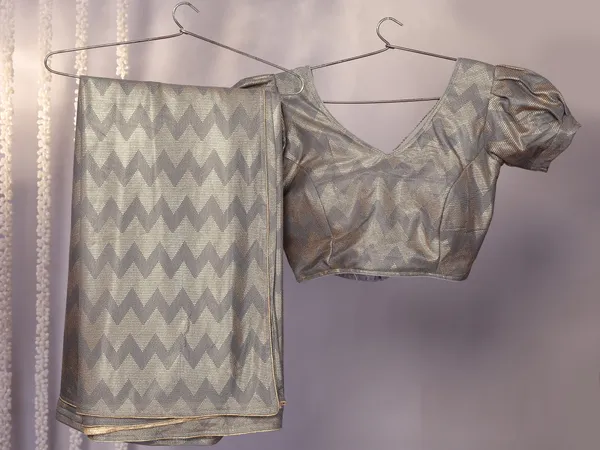 Subtle_Spark_Soft_Touch_Foil_Printed_Saree_With_Blouse_Piece