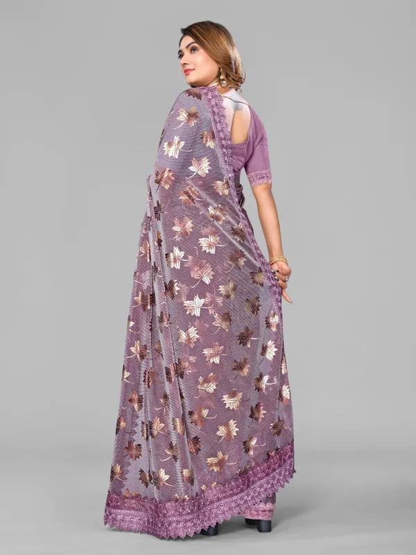 Foil_Work_Saree_in_Rich_Zari_Fabric_with_Intricate_Chemical_Lace
