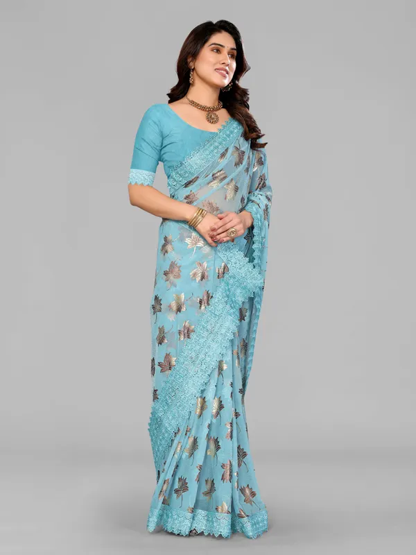 Foil_Work_Saree_in_Rich_Zari_Fabric_with_Intricate_Chemical_Lace
