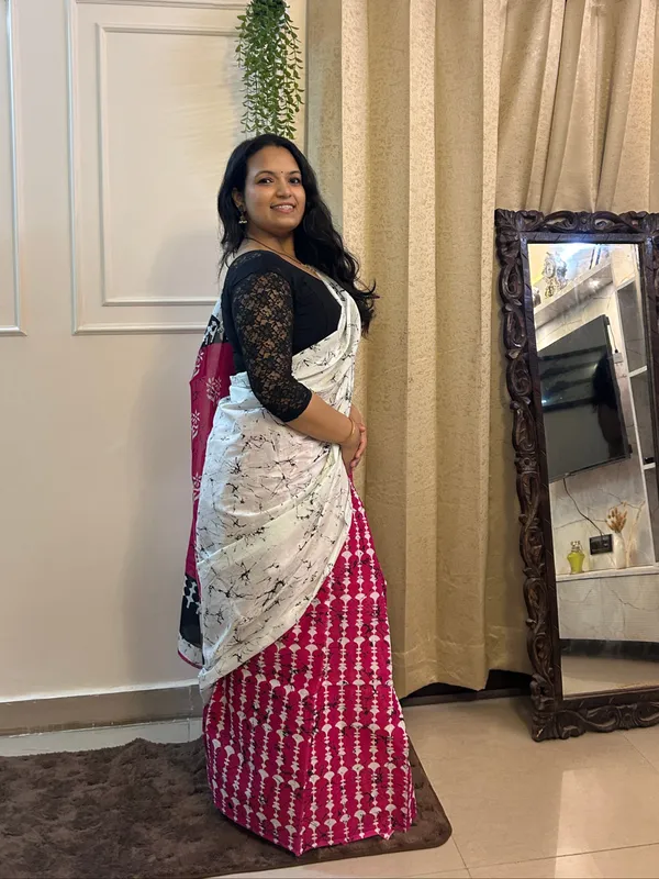 Pink_Cotton_Printed_Saree_With_Blouse_Piece_For_Women_&_Girls
