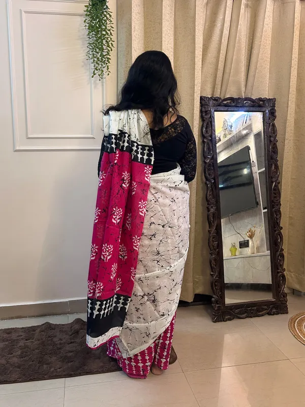 Pink_Cotton_Printed_Saree_With_Blouse_Piece_For_Women_&_Girls