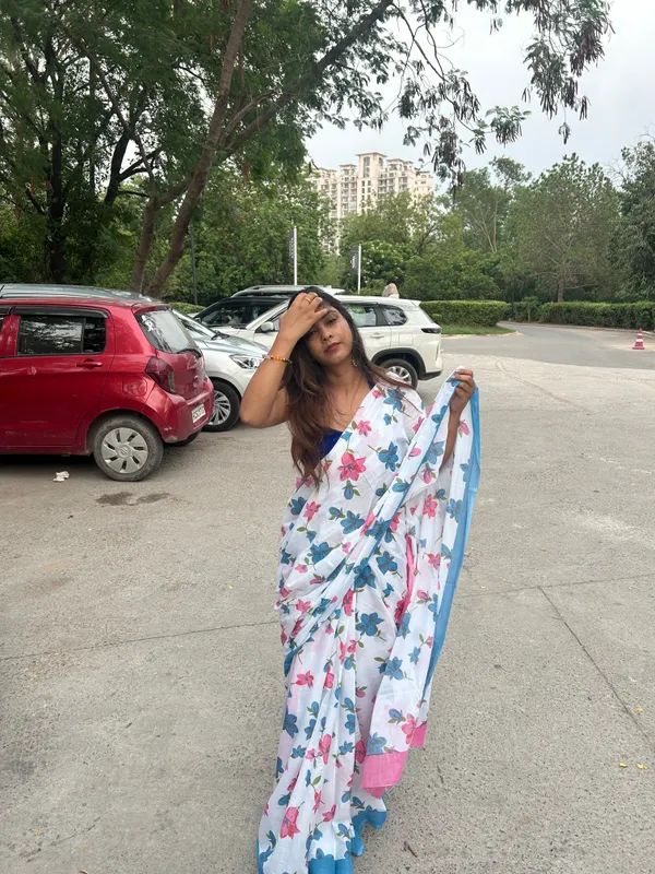 White_&_Blue_Cotton_Printed_Saree_With_Blouse_Piece_For_Women_&_Girls