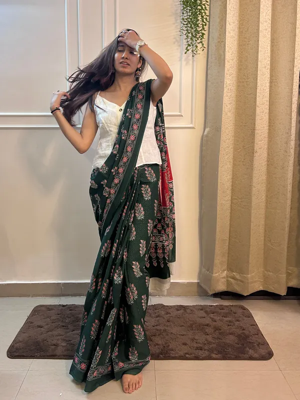 Mehandi_Cotton_Printed_Saree_With_Blouse_Piece_For_Women_&_Girls