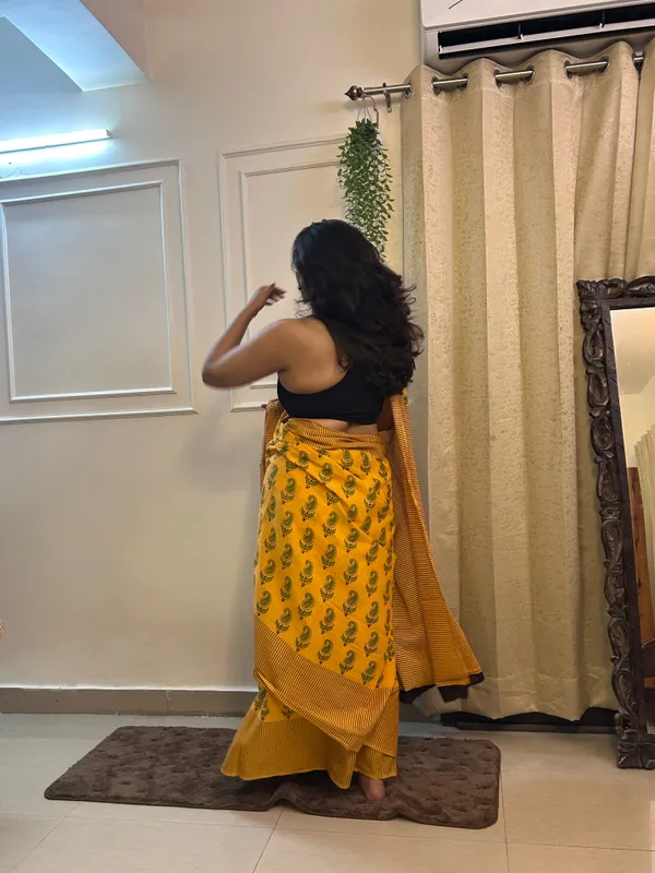 Yellow_Cotton_Printed_Saree_With_Blouse_Piece_For_Women_&_Girls