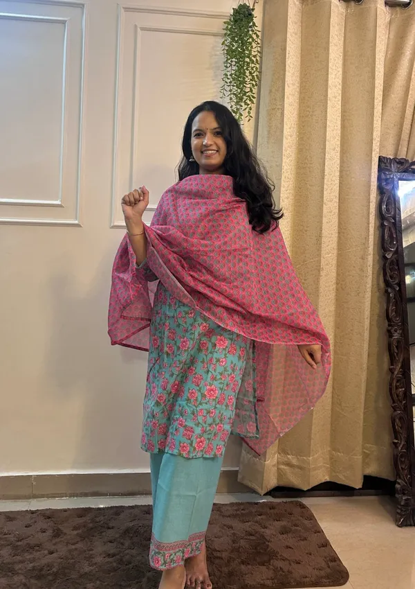 Seagreen_Cotton_Printed_Straight_Suit_Set_With_Dupatta_For_Women_&_Girls