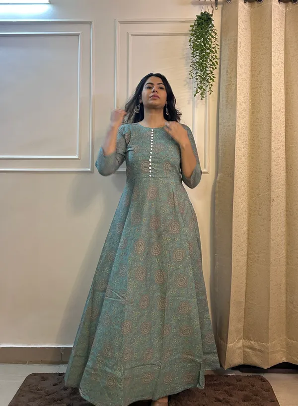 Pastel_Green_Cotton_Printed_&_Floral_Anarkali_Kurta_For_Women_&_Girls