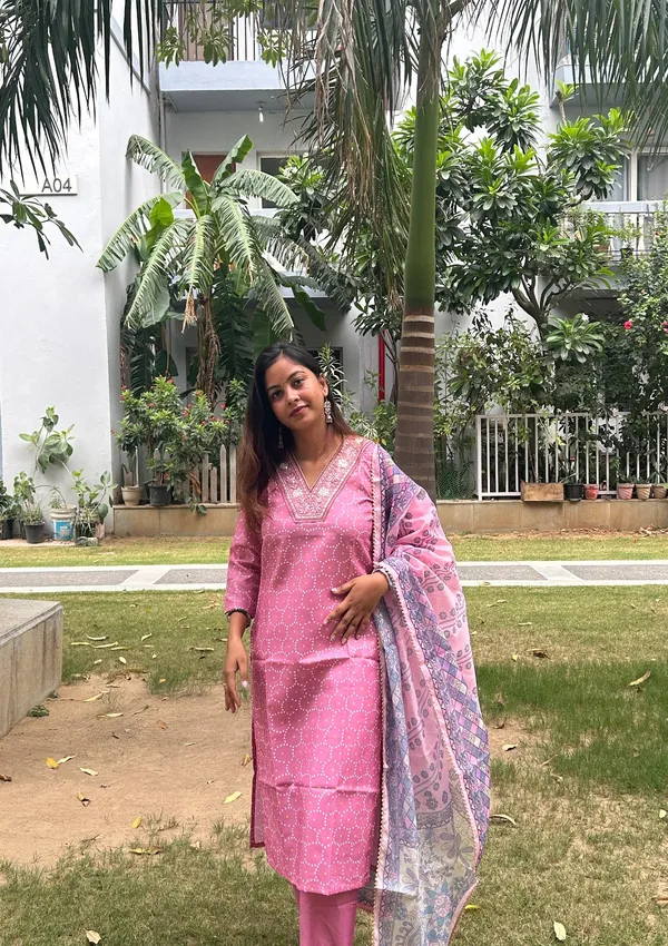 Pink_Cotton_Straight_Suit_Set_With_Dupatta_For_Women_&_Girls