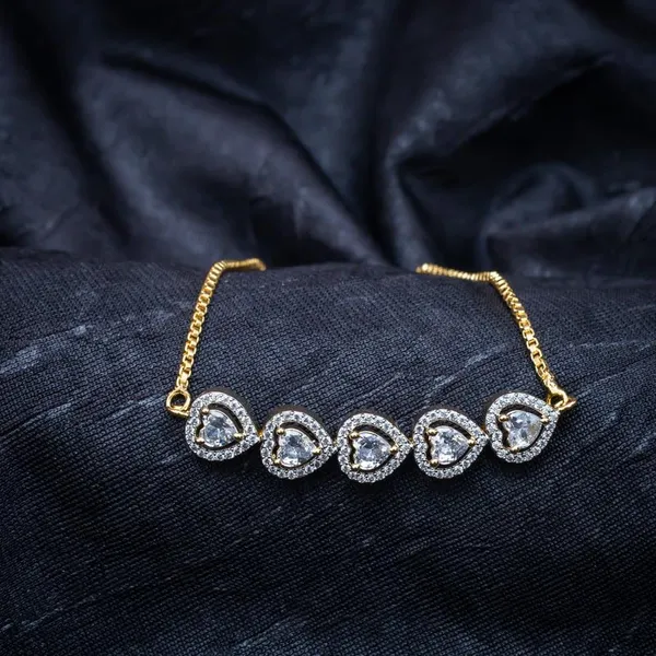 Gold_18Kt_Plating_Heart_Cubic_Zirconia_Diamond_Bracelet_For_Women