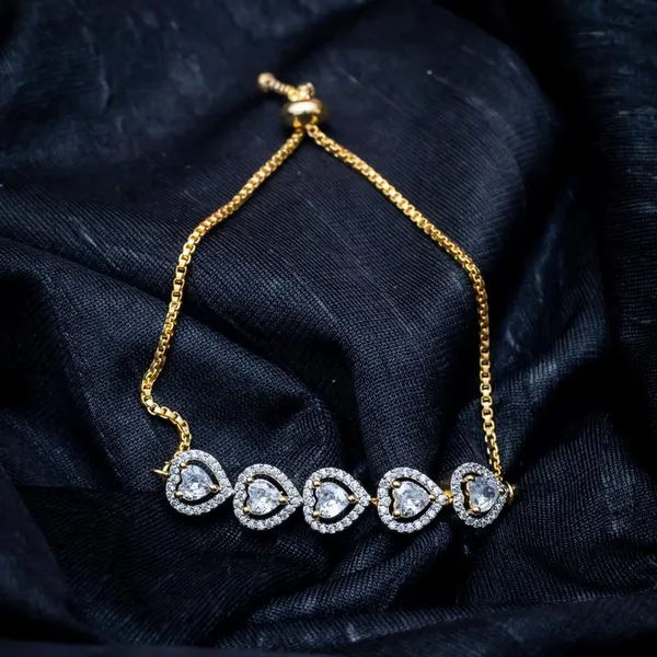 Gold_18Kt_Plating_Heart_Cubic_Zirconia_Diamond_Bracelet_For_Women