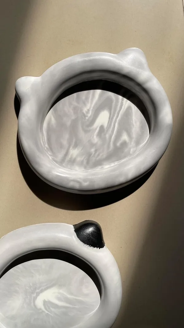 Black_&_White_Kitty_|_Jewellery_Tray_|_Aesthetic_|_Minimalist_Decor_|_Trinket_Tray_|_Modern_Home_Decor_|_New_Home_Gift_|_Concrete/Ceramic_|_Multipurpose_(15.5_*_13.3_*_2.2Cm)_(B&W)