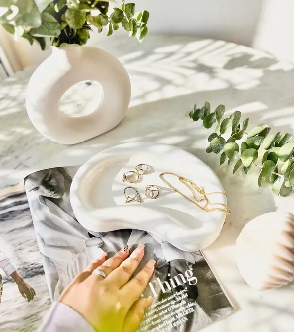 White_Moon_Tray_|_Jewellery_Tray_|_Ideal_For_Centrepiece_Table_|_Concrete_Decor_|_Home_Decor_(21X13X4Cm)