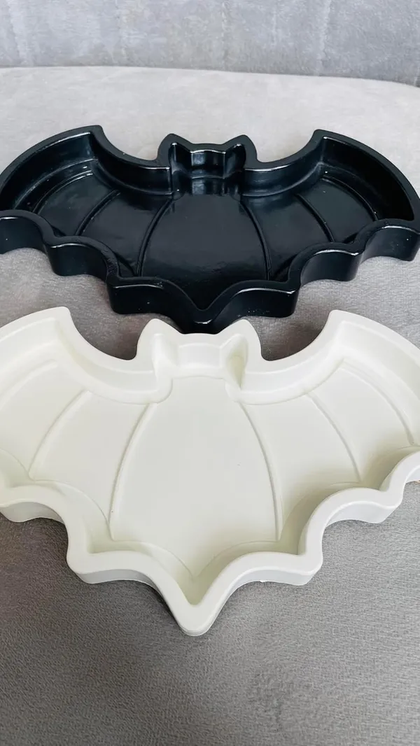 Black_Batman_Tray_|_Bedside_Tray_|_Aesthetic_Tray_|_Minimalist_Decor_|_Trinket_Tray_|_Modern_Home_Decor_|_New_Home_Gift_|_Multipurpose_(18×10_X_2Cm)