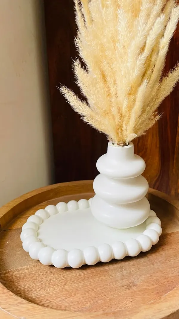 White_Concrete_Boho_Vase_Combo_Offer_|_Jewellery/Makeup/Table_Organizer_I_Home_Decor_Set_I_(Includes_Oval_Bubble_Tray,_Boho_Vase,_Naturally_Dried_Pampas_Grass)