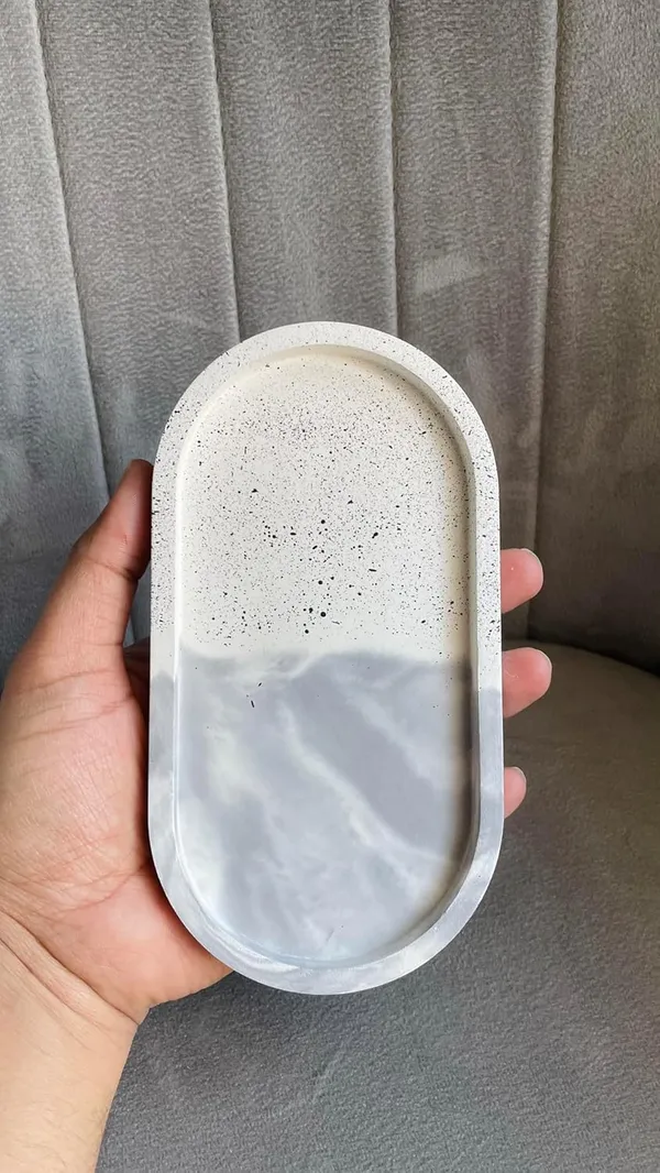 Black_&_White_Concrete_Oval_Trinket_Tray_|_Jewellery/Makeup/Table_Organizer_|_Home_Decor_|_Candle_Tray_|_Multipurpose_(18.8×10.2×2Cm)_(B&W_Splatter_Effect)