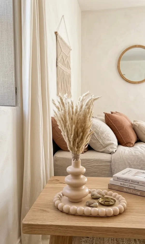Concrete_Boho_combo_(Oval_bubble_tray,_boho_vase,_naturally_dried_pampas_grass)_