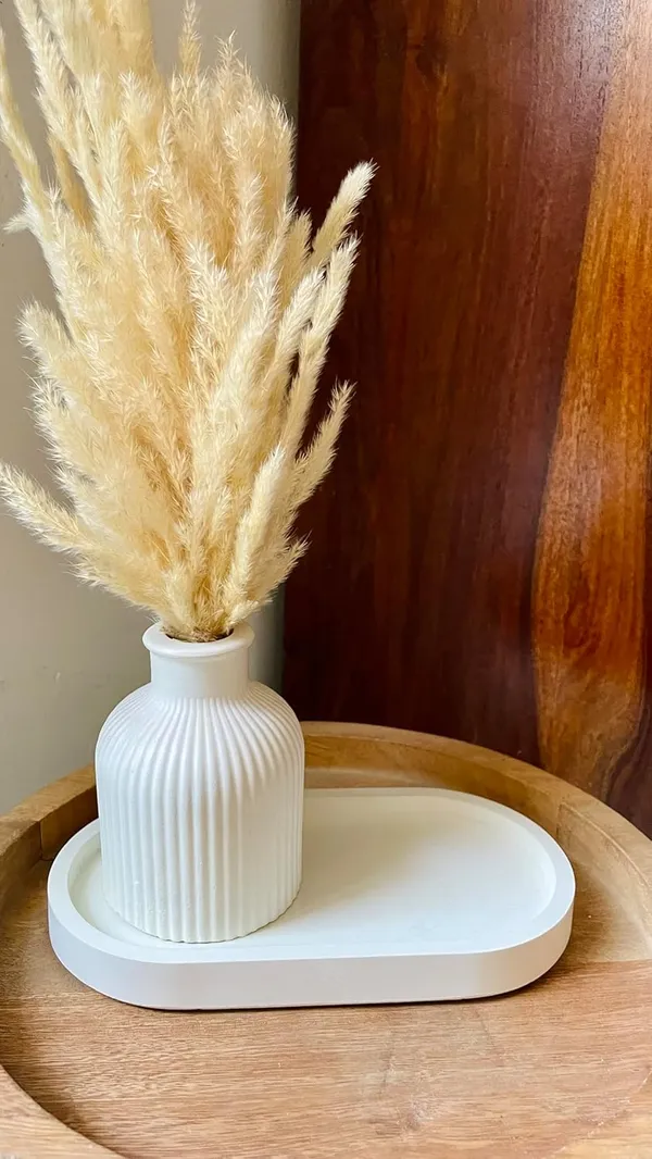 White_Concrete_Oval_Tray_Combo_Offer_|_Jewellery/Makeup/Table_Organizer_|_Home_Decor_Set_L_(Includes_Oval_Tray,_Striped_Vase,_Naturally_Dried_Pampas_Grass)